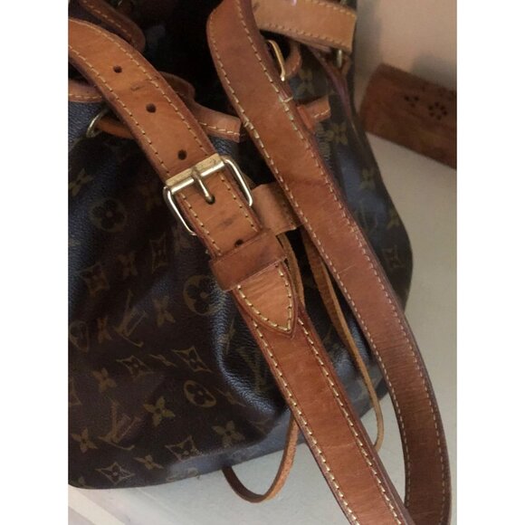 LOUIS VUITTON LV Monogram Petit Noe Shoulder Bag - Picture 12 of 16